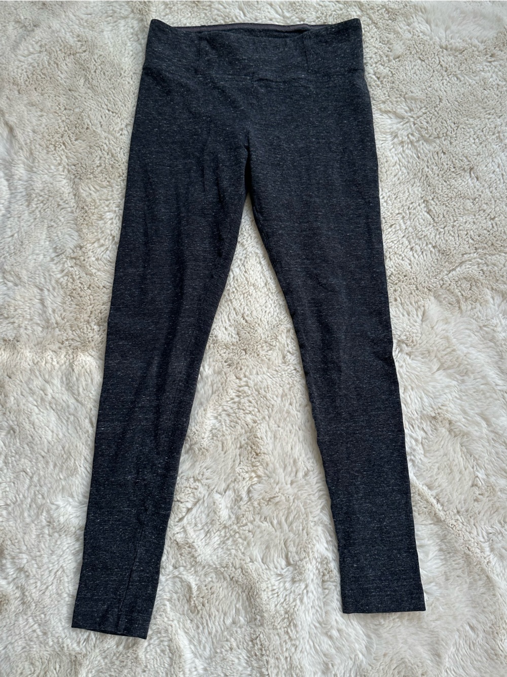 Aritzia Sunday Best full length marled grey leggings
